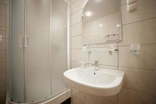 Отель Отель Маринара Одесса Двухместный номер эконом-класса с 1 кроватью-4