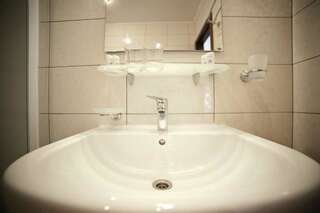 Отель Отель Маринара Одесса Двухместный номер эконом-класса с 1 кроватью-5