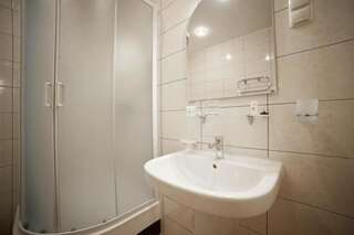 Отель Отель Маринара Одесса Двухместный номер эконом-класса с 1 кроватью-11